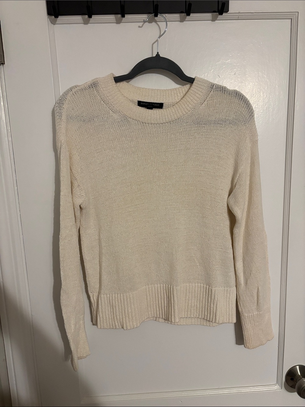 Banana Republic Cream Scoop Neck Lightweight Sweater